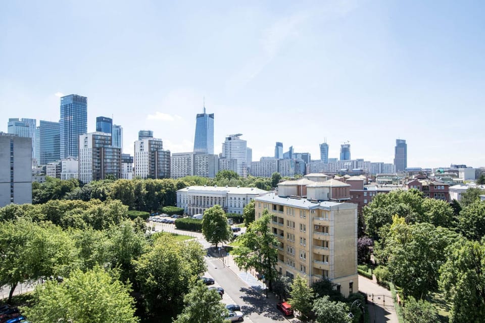 Day, Neighbourhood, City view, Street view