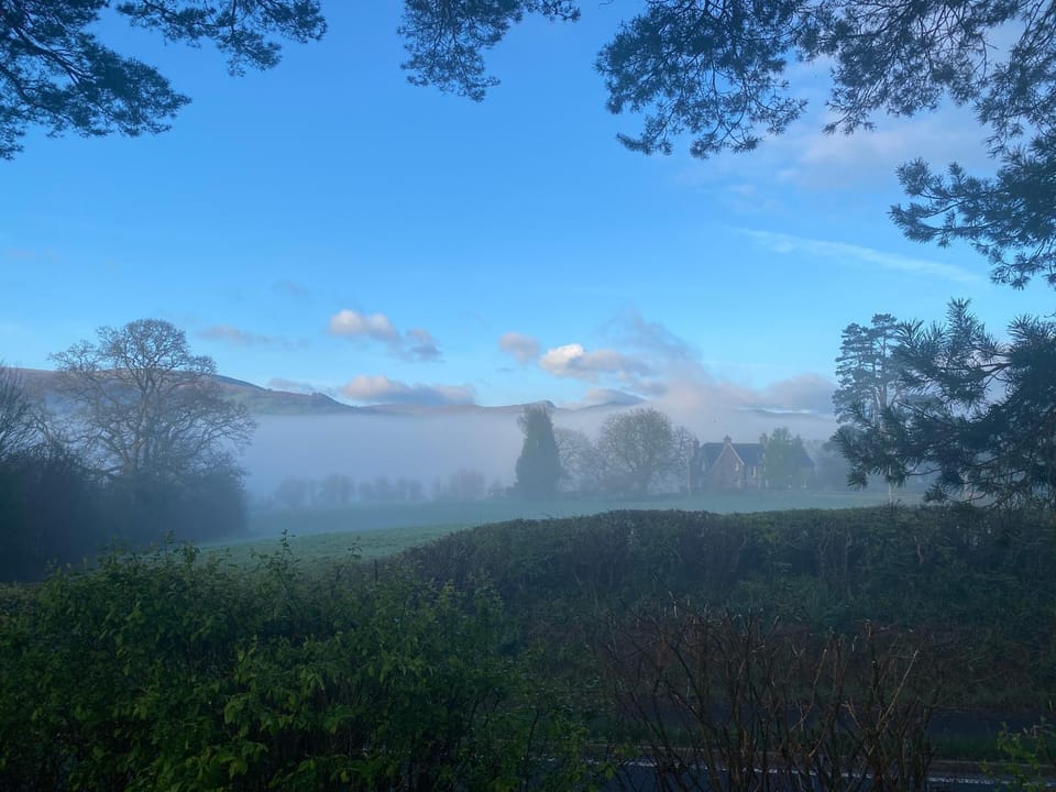 Mountain Suite, Stunning Views, Brecon Beacons Apartment in Llanfrynach