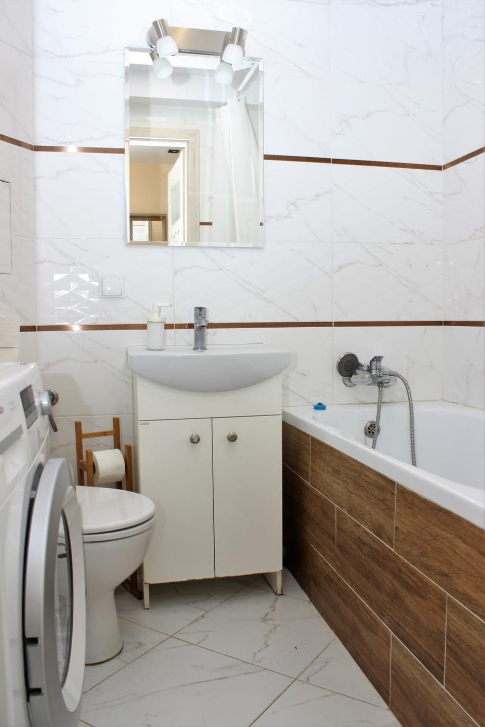 Toilet, Bathroom, Bath, washing machine