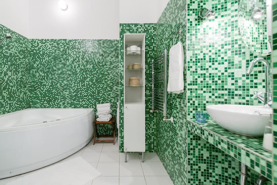Bathroom, Bath