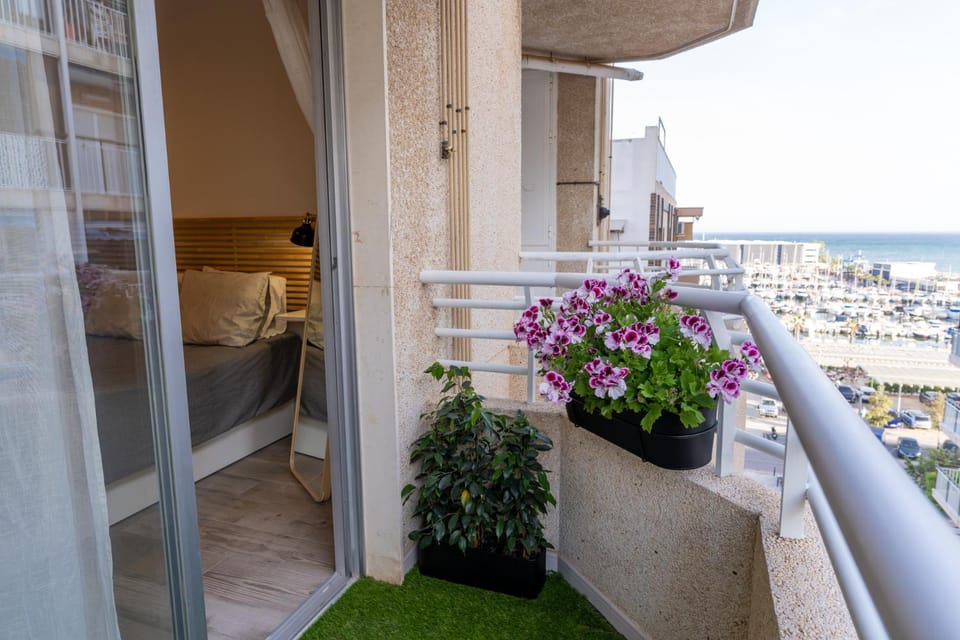Natural landscape, View (from property/room), Balcony/Terrace, Sea view