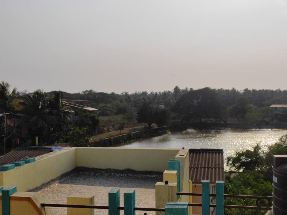 Diamond Cottage Homestay Bed and Breakfast in Alibag