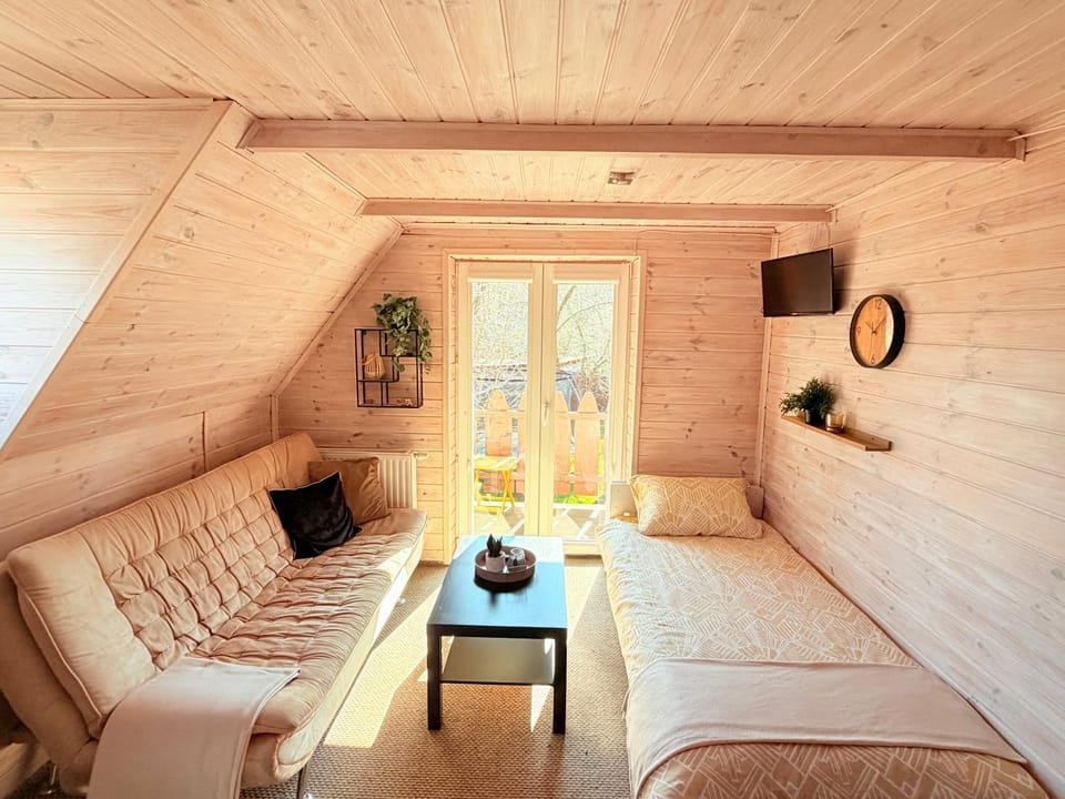Seating area, Bedroom