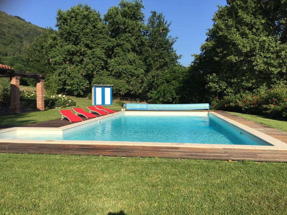 Swimming pool, Swimming pool