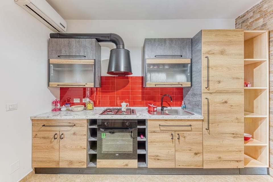 Kitchen or kitchenette, Living room