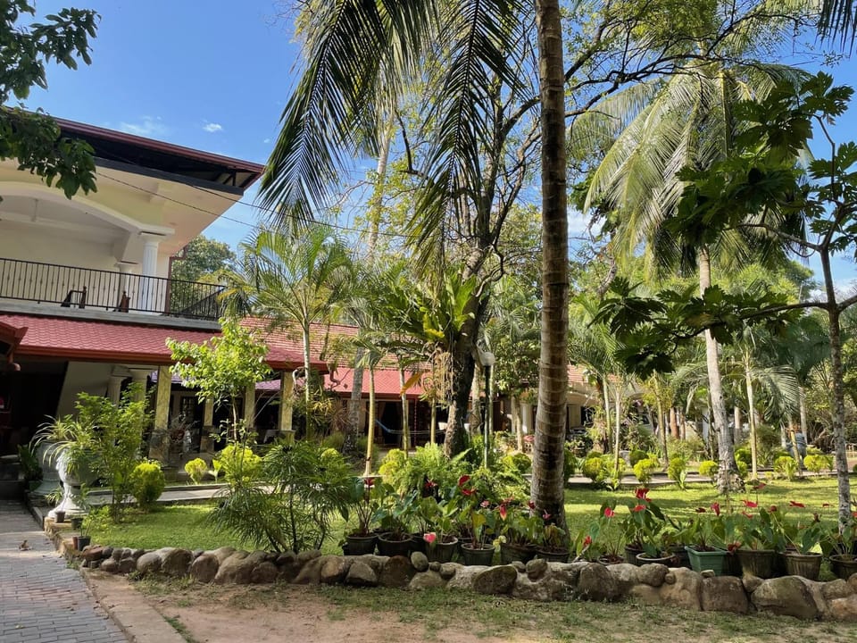 Property building, Natural landscape, Garden, Garden view