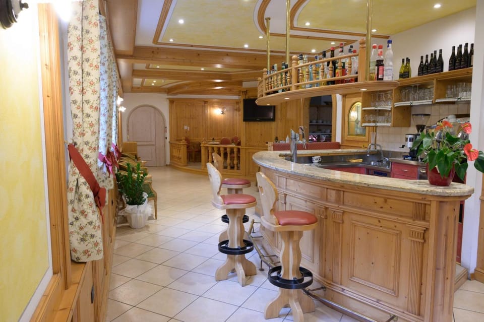 Lounge or bar