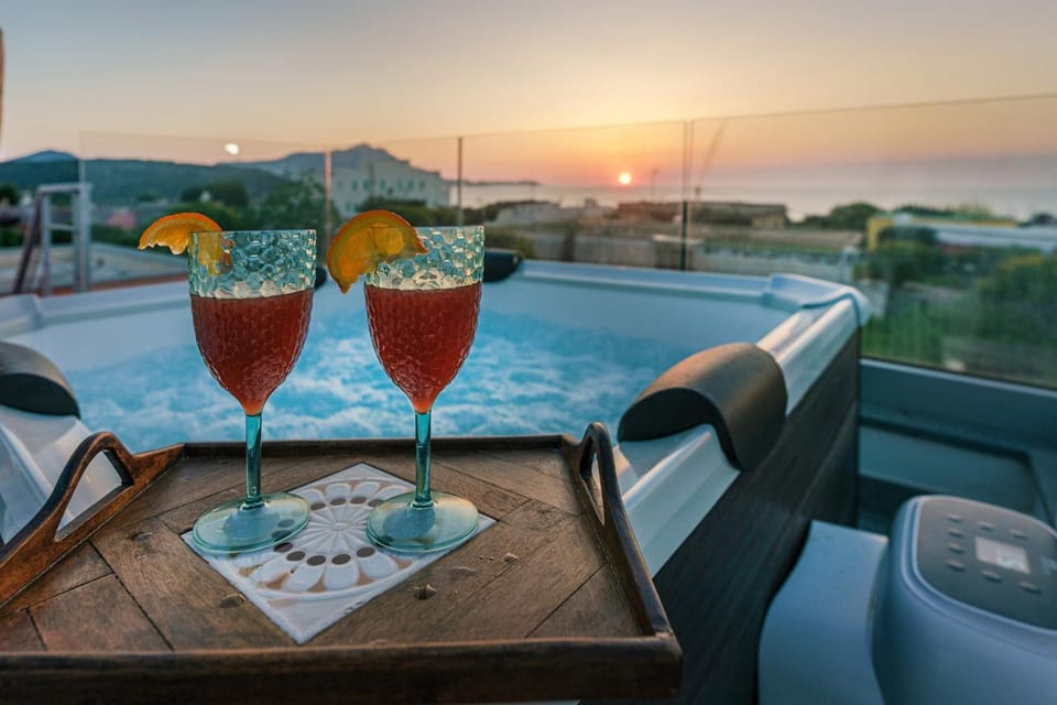 Balcony/Terrace, Sea view, Sunset, sunbed