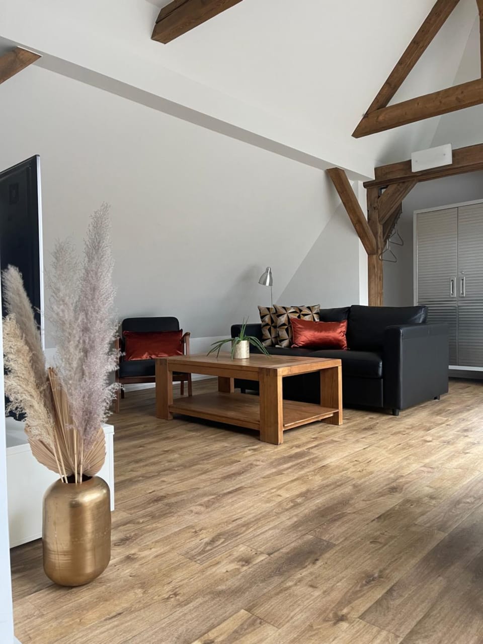 DESIGN-Studio CHURCH 46 Apartment in Essen