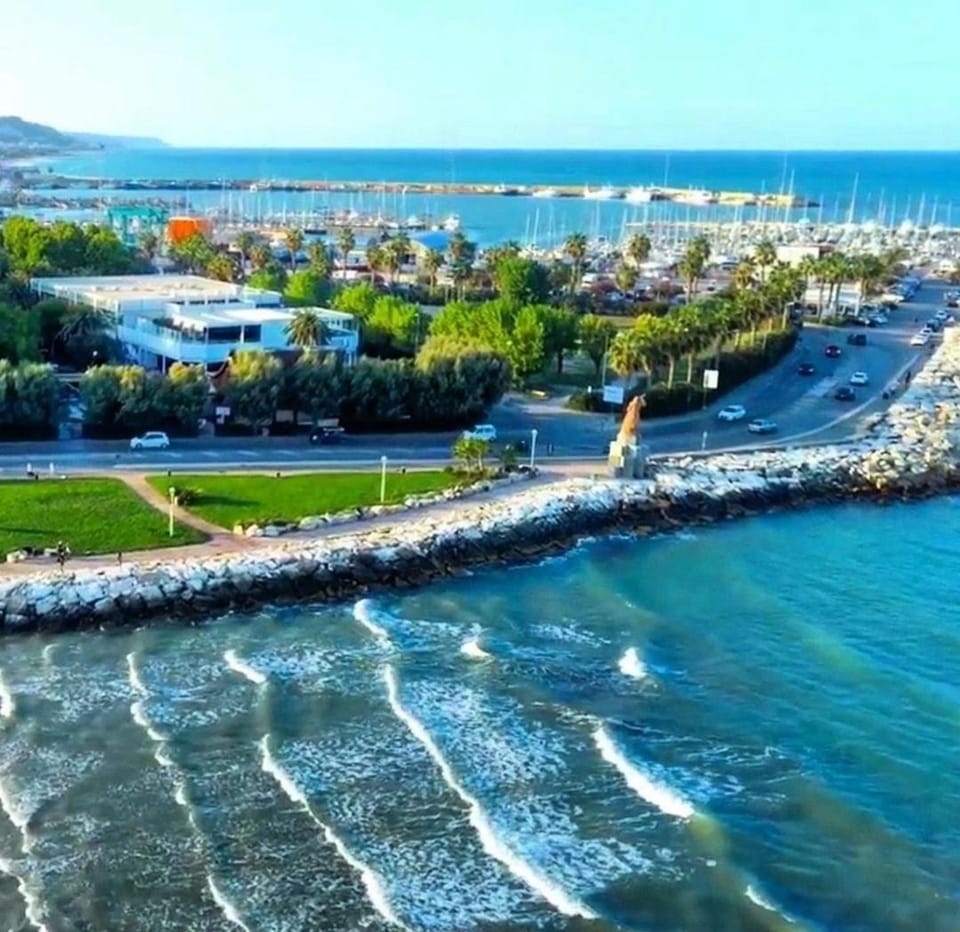 Nearby landmark, Natural landscape, Bird's eye view, Sea view