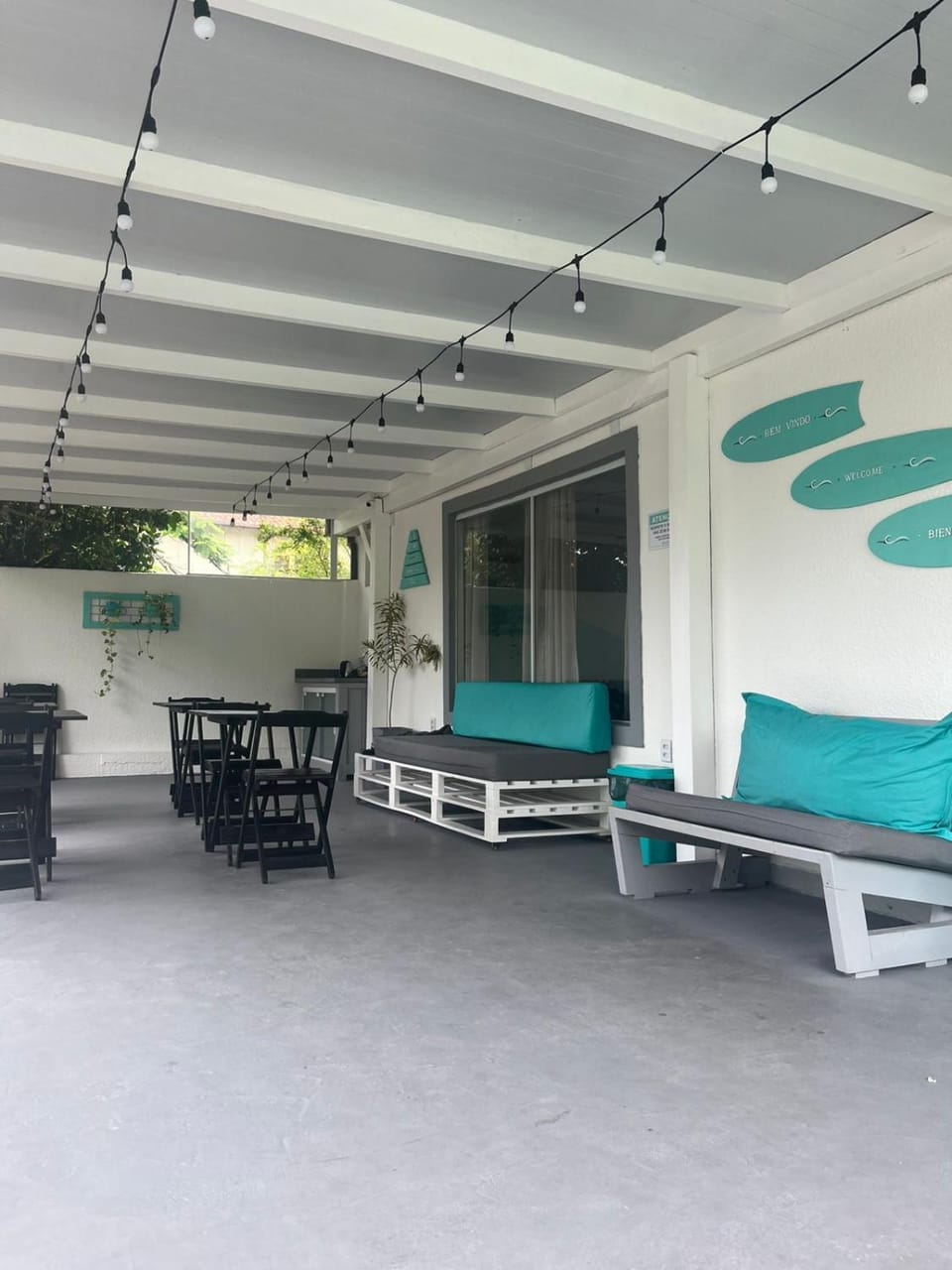Property building, Patio, Coffee/tea facilities, Balcony/Terrace, Seating area