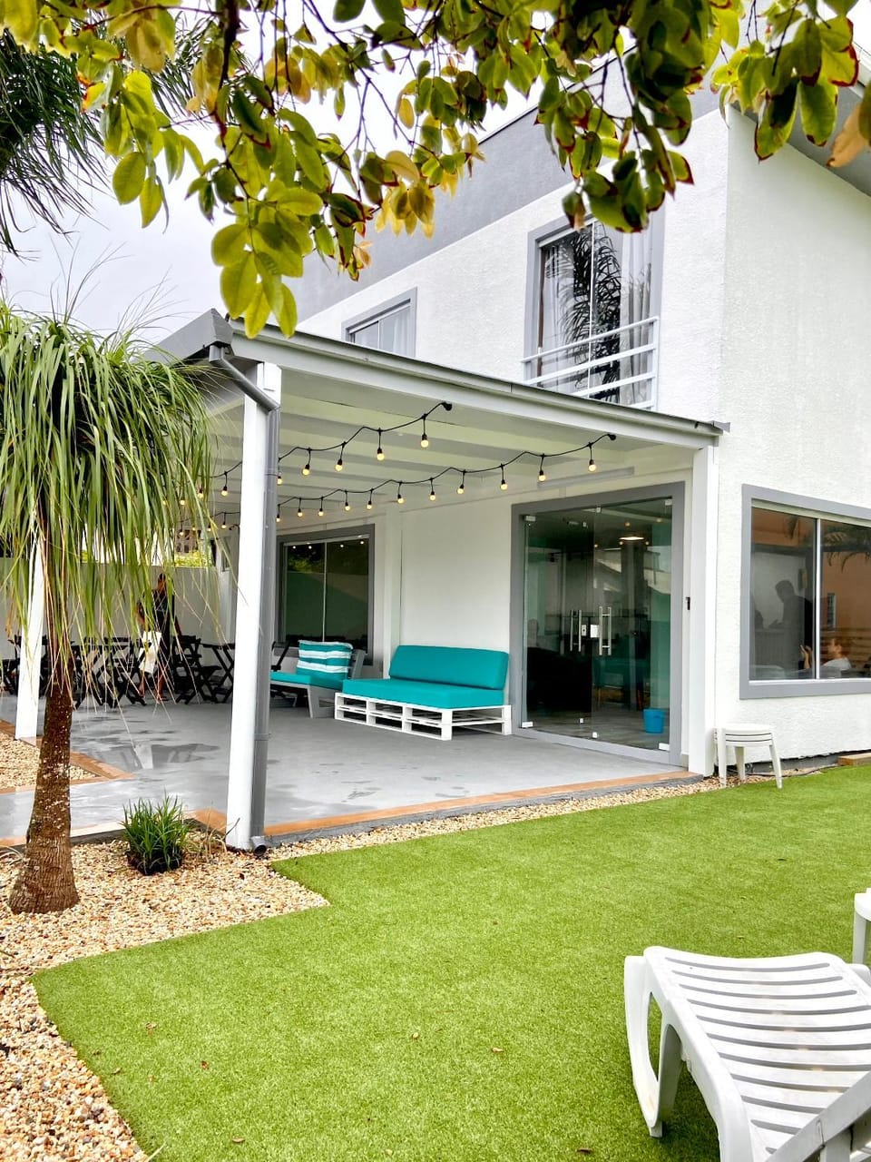 Patio, Garden, Swimming pool, sunbed