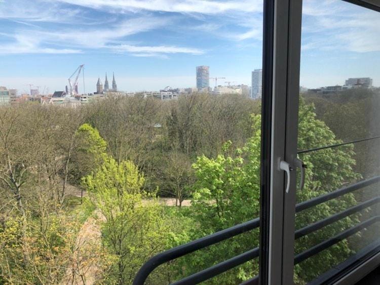 View (from property/room), City view