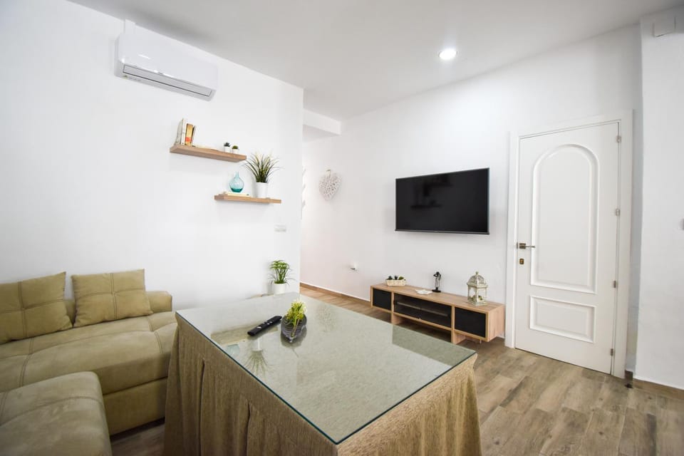 TV and multimedia, Living room, air conditioner