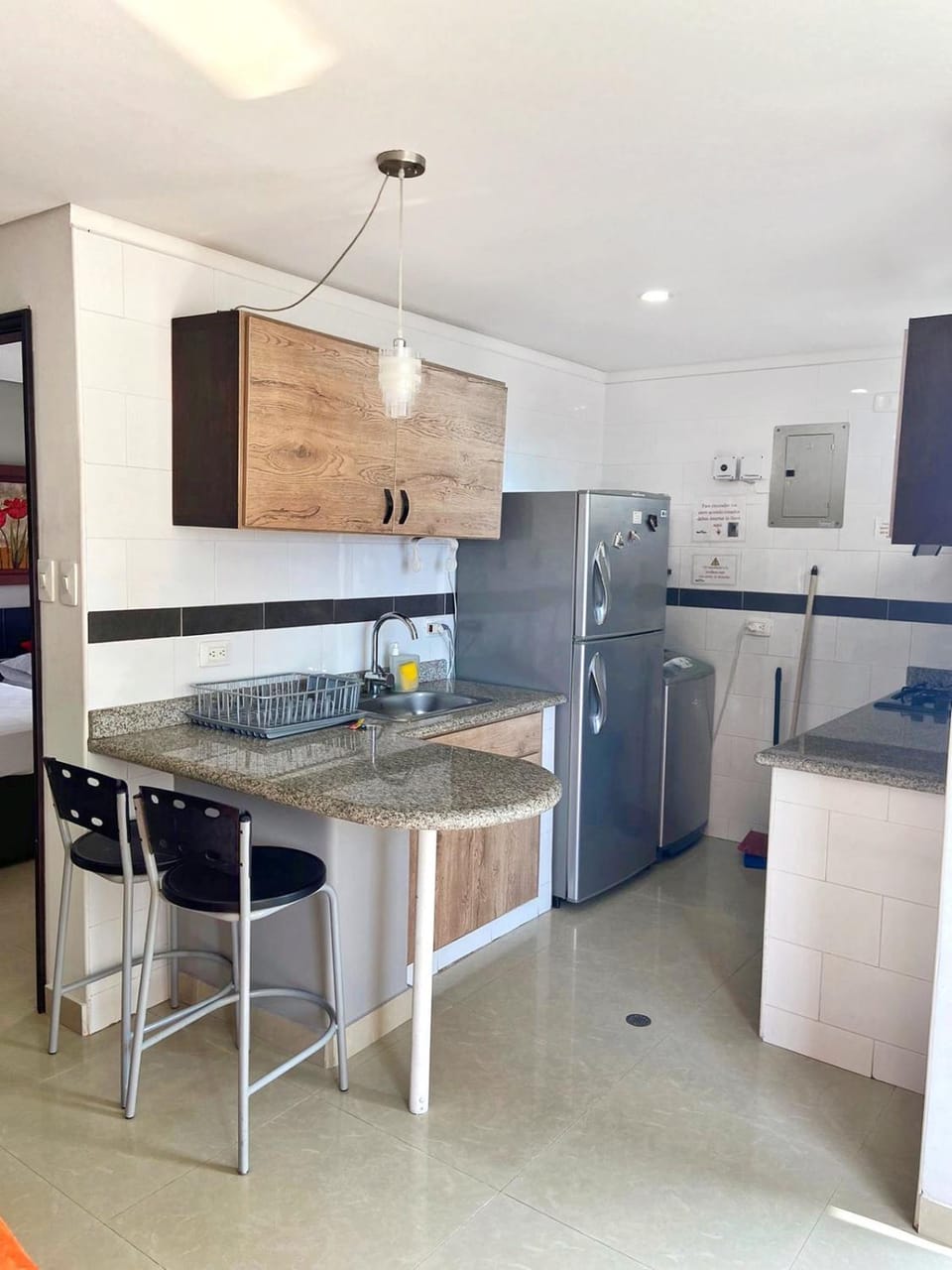 Kitchen or kitchenette, Dining area