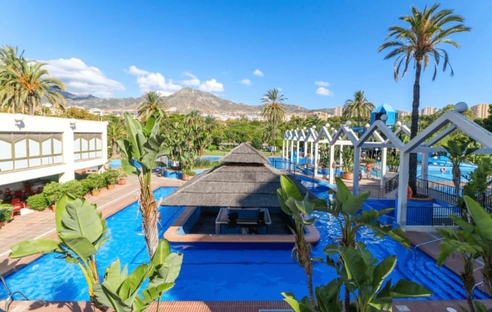 Mountain view, Swimming pool, sunbed