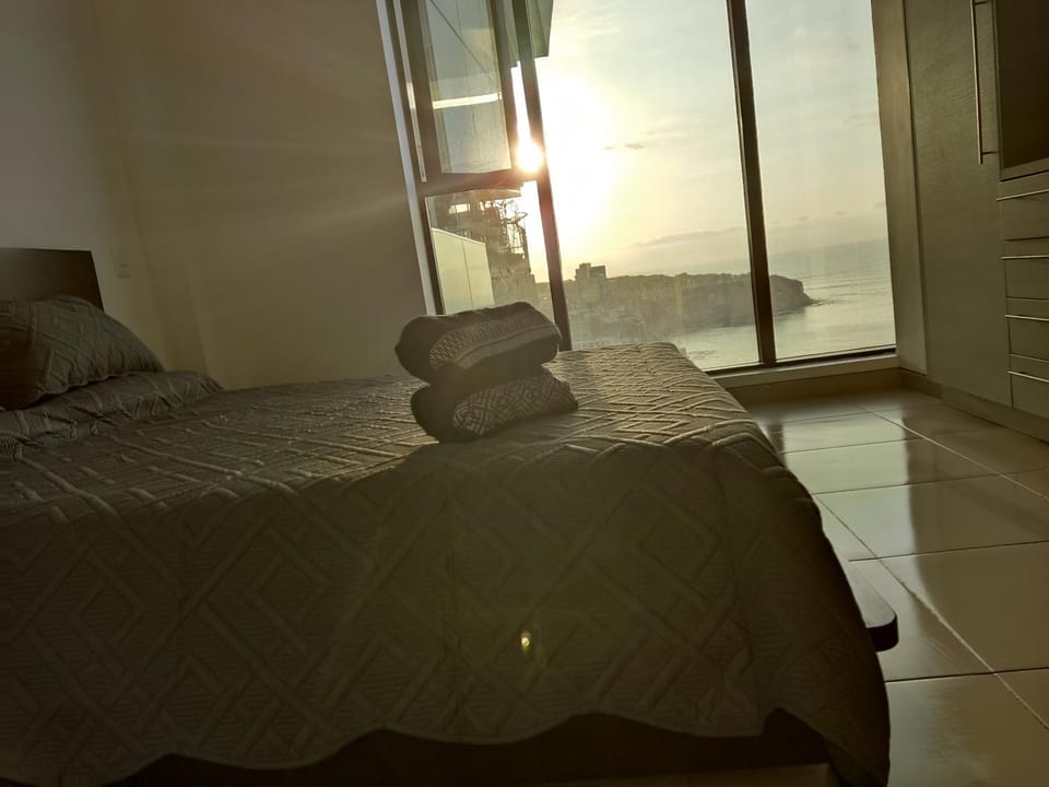 Bed, Photo of the whole room, Bedroom, Sunrise, Sunset
