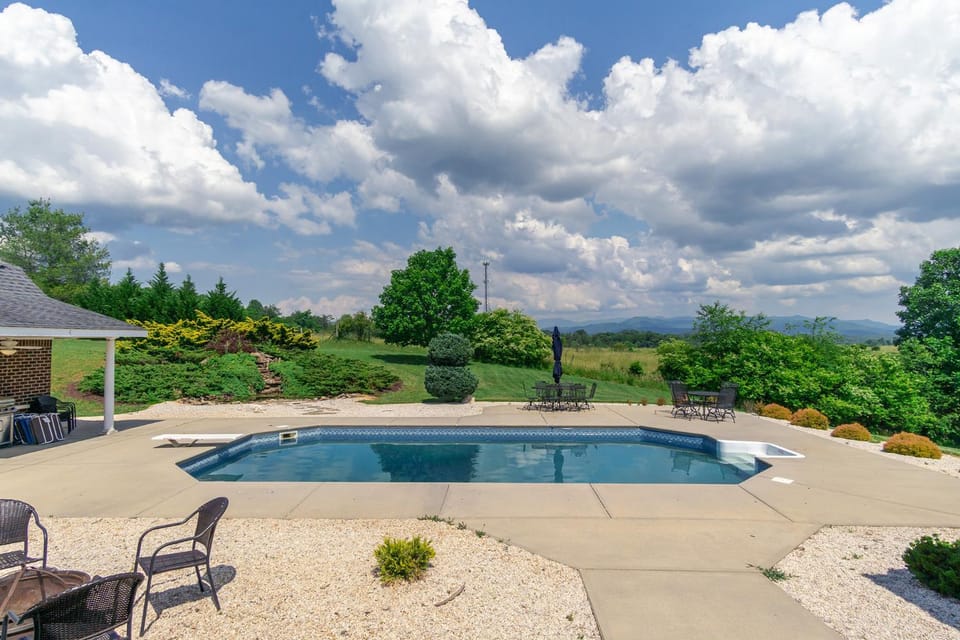 Pool view, Swimming pool, Swimming pool