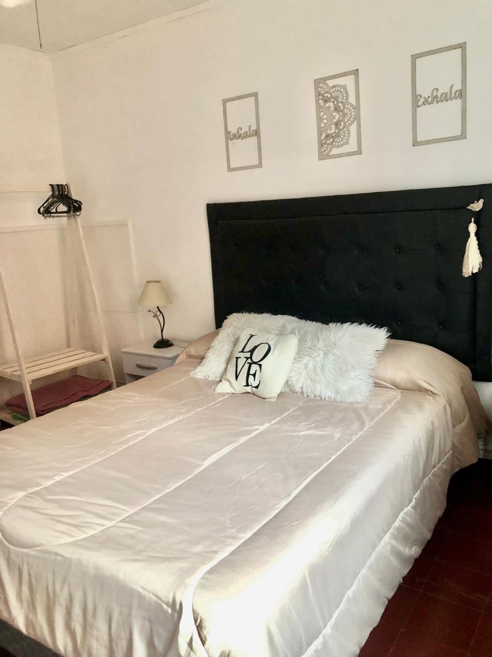 CÉNTRICO Alojamiento Dpto Gchu c COCHERA Precio en Dólares USD consulte Valor expresado en dol es lo q se cobra Apartment in Gualeguaychú