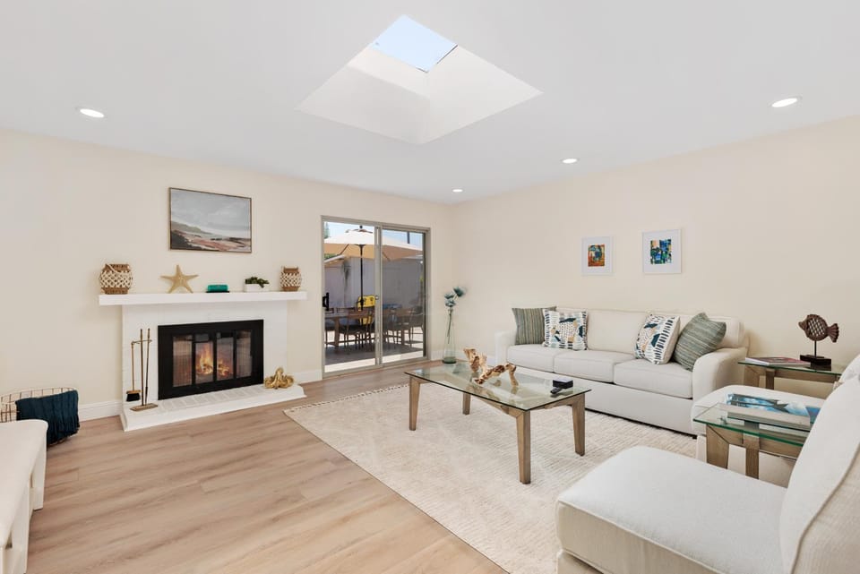 TV and multimedia, Living room, flat iron