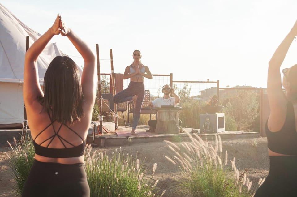 Glamping Valle de Guadalupe with Private Bathrooms by YUMA Resort Luxury tent in State of Baja California