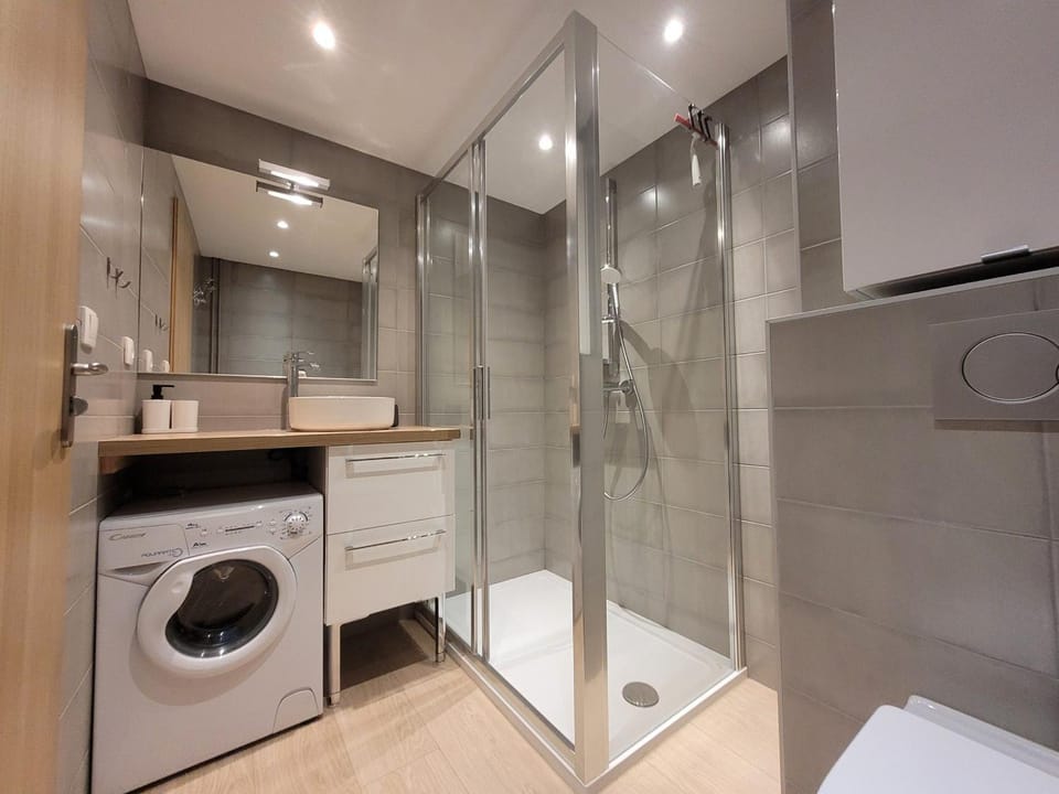 Studio rénové, centre des Gets, balcon ensoleillé - FR-1-598-109 Apartment in Les Gets