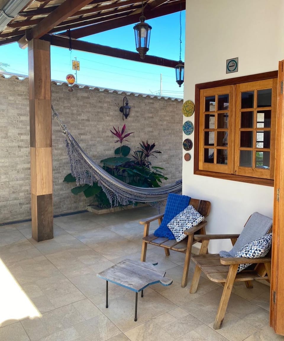 Patio, Day, sunbed