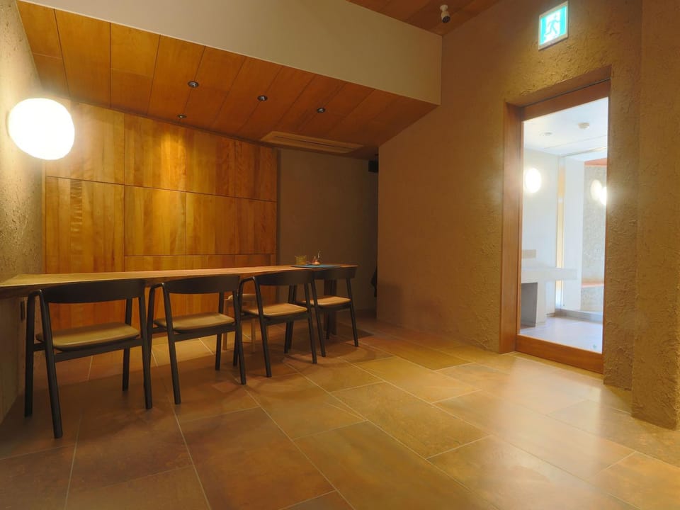 Lounge or bar, minibar