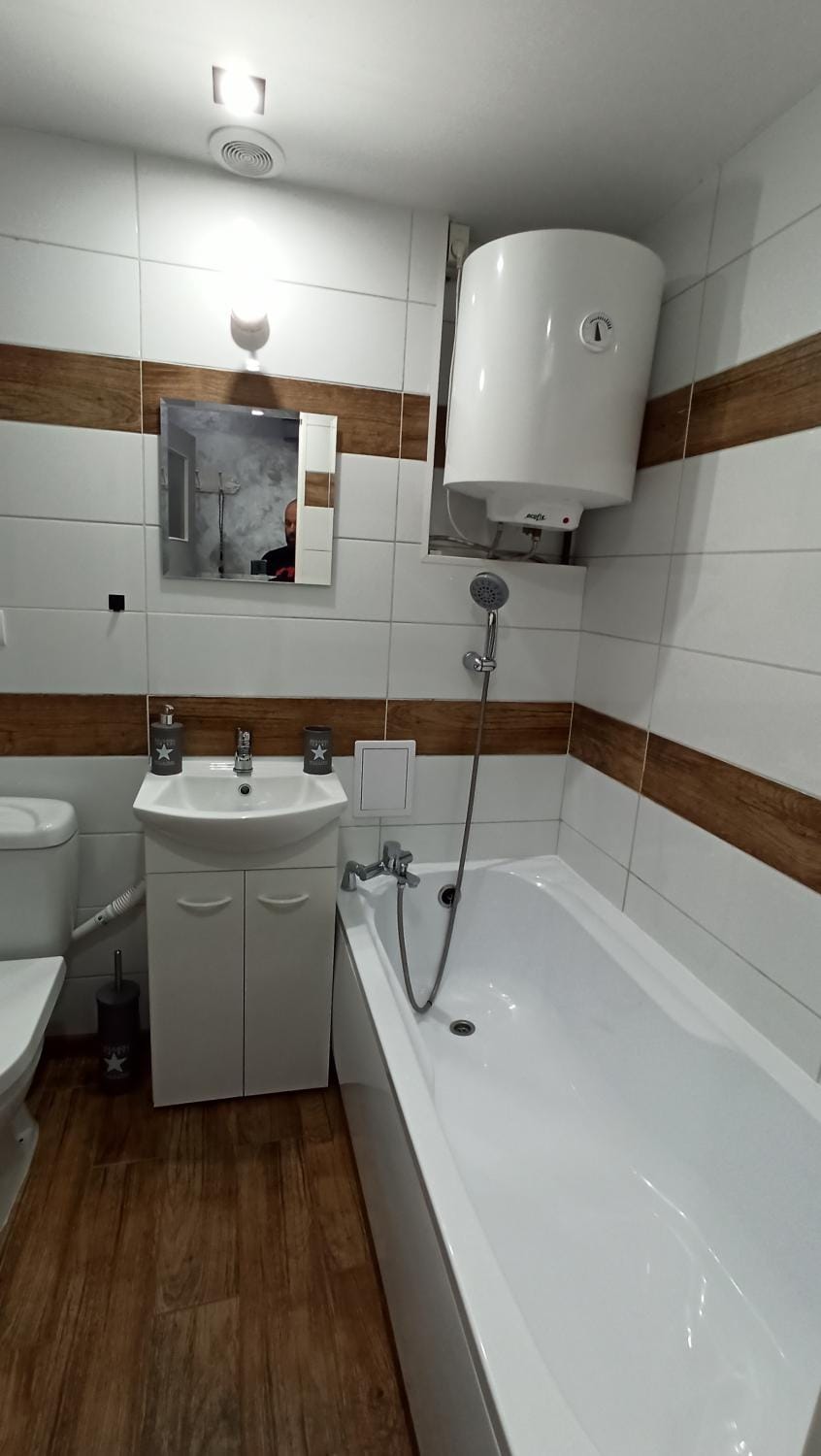 Bathroom, Bath
