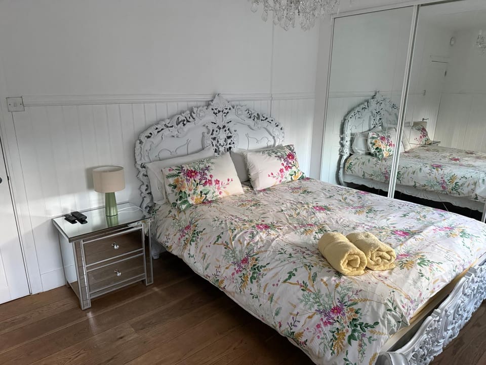 Wychwood A Beautiful Country Style Bungalow Apartment in Tonbridge and Malling District