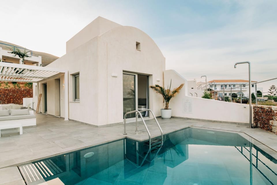 Balcony/Terrace, Swimming pool