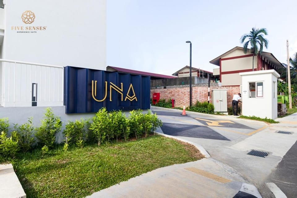 Property building, Facade/entrance, Property logo or sign