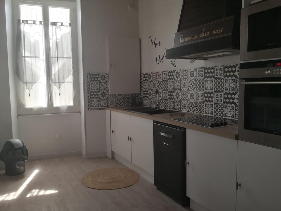 dishwasher, minibar, pet friendly, stove