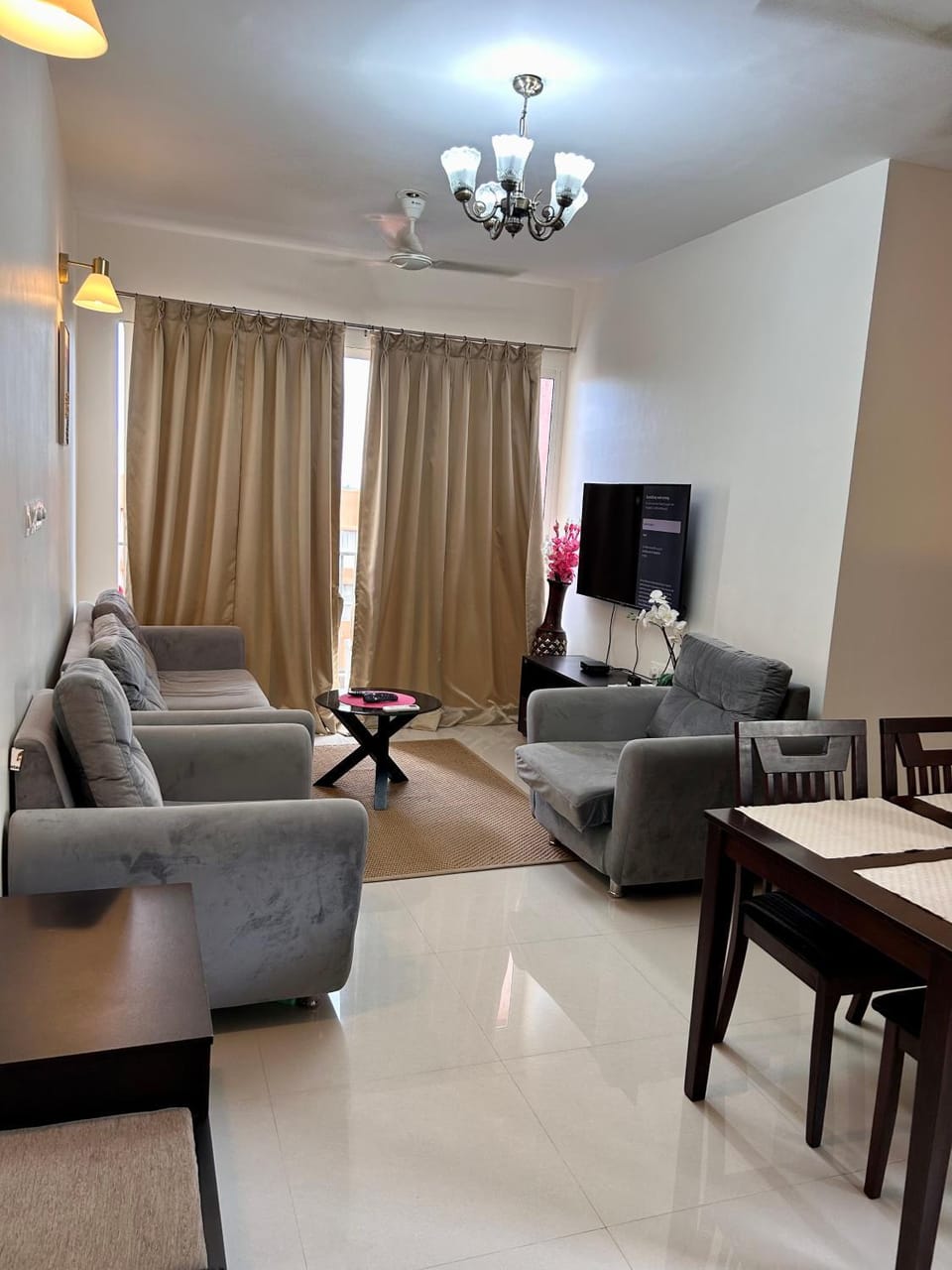 Living room, Seating area