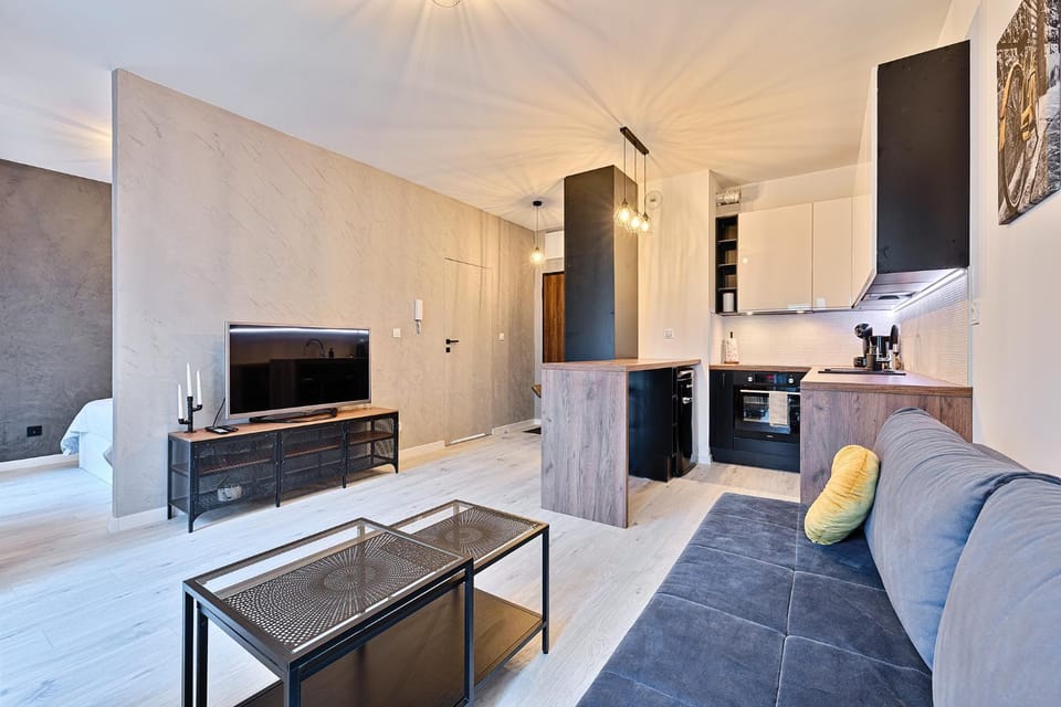 Kitchen or kitchenette, Living room