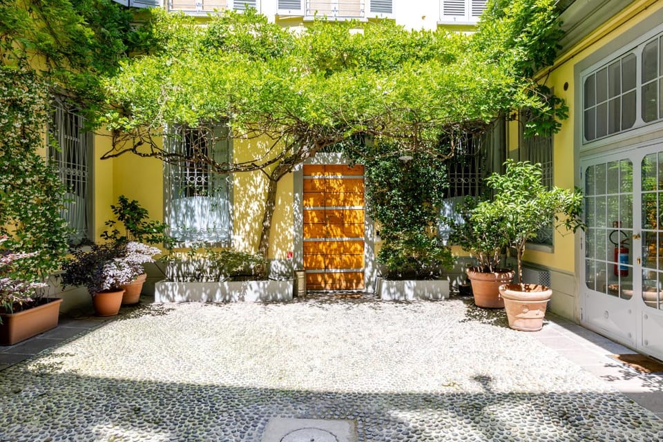 Property building, Day, Garden, Garden, Garden view, Garden view