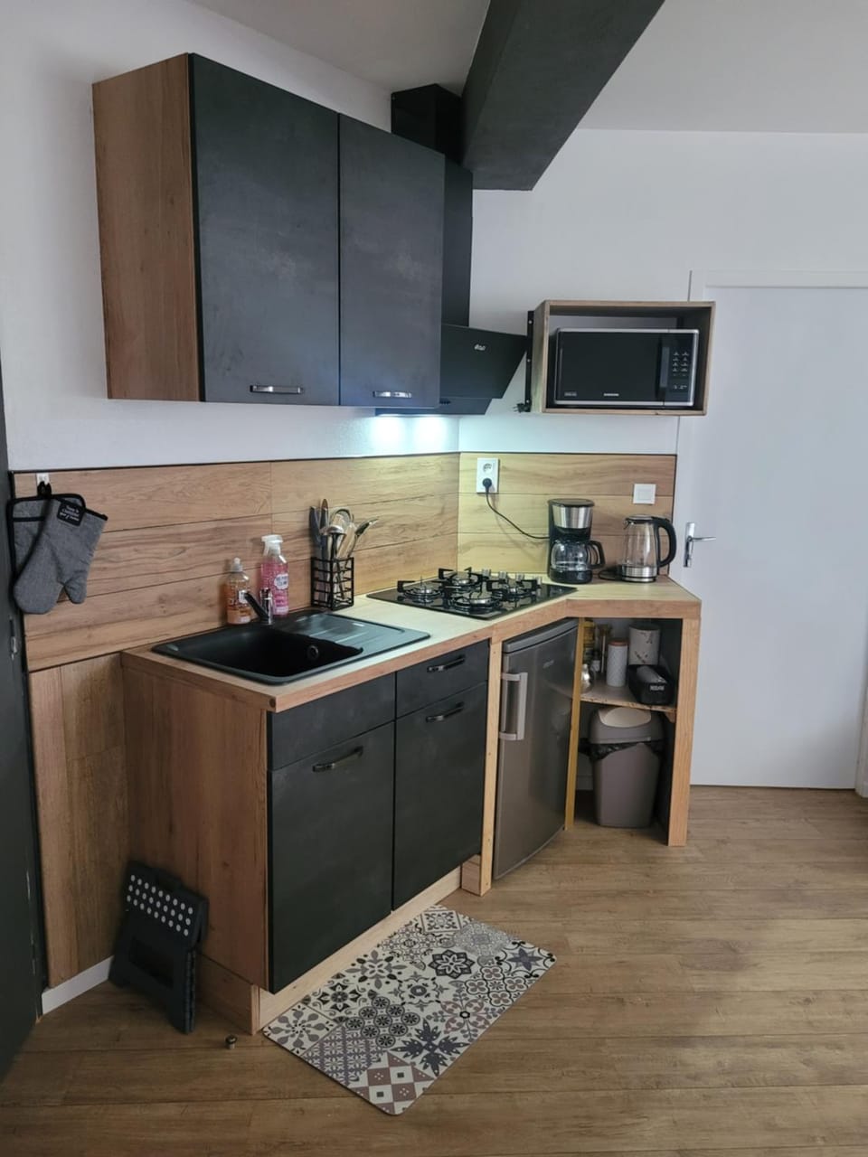 Coffee/tea facilities, Kitchen or kitchenette, minibar, toaster