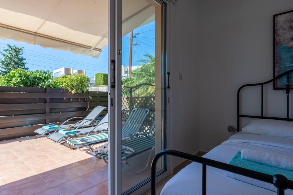 Patio, Bed, Bedroom, sunbed