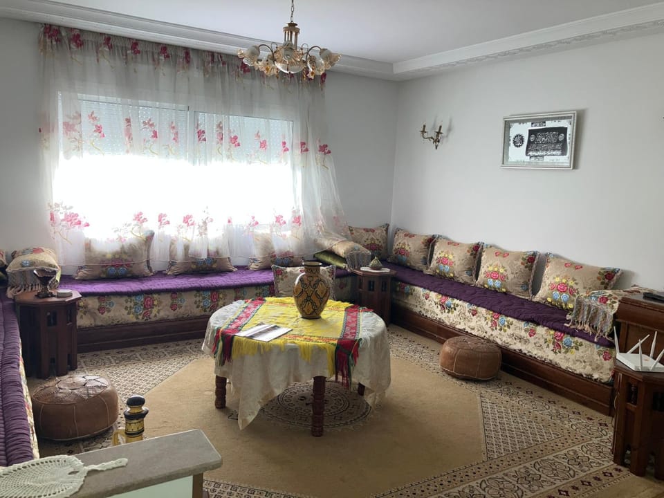 Appartement beau et familial connecté Apartment in Tangier