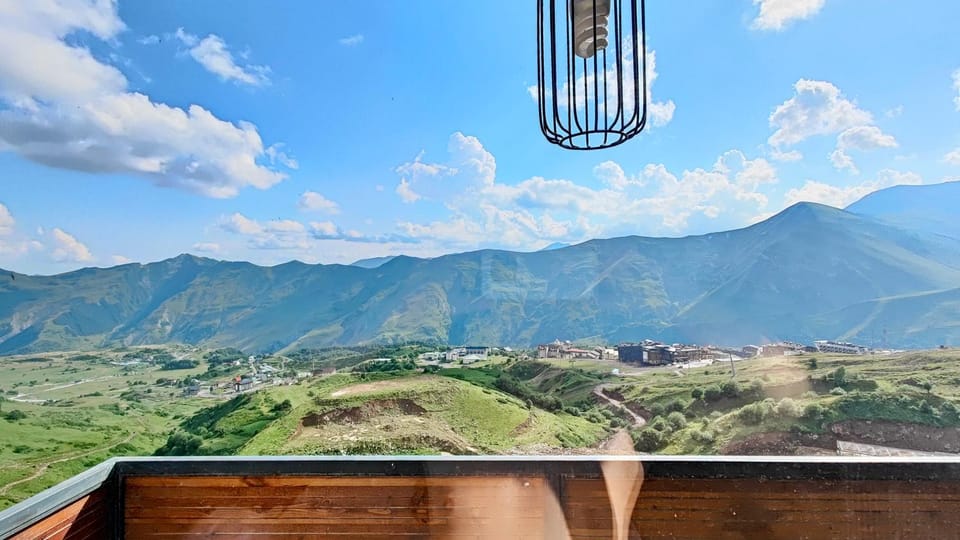 View (from property/room), Mountain view
