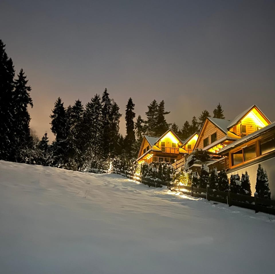 Dom na Zielonym Wzgórzu z własną Sauną i Jacuzzi House in Lesser Poland Voivodeship