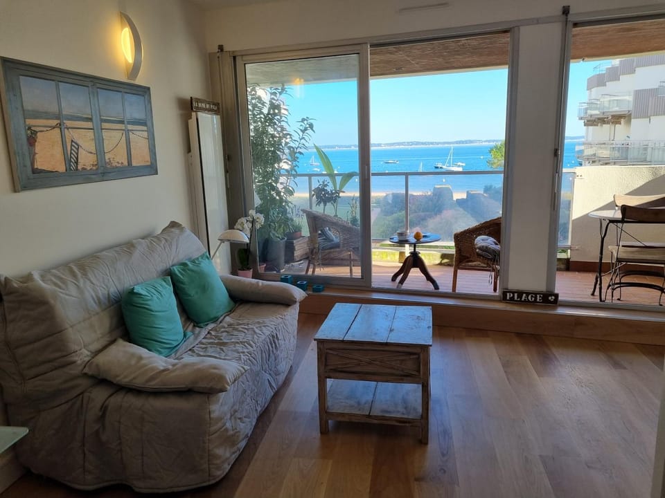 Living room, Seating area, Sea view