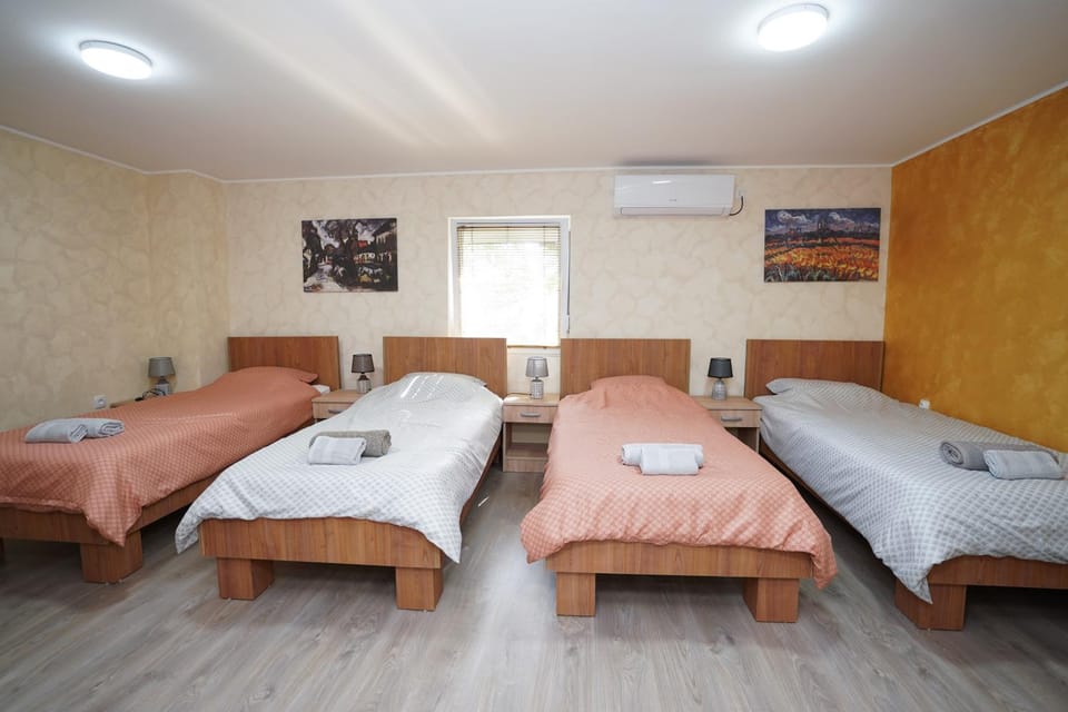 Bed, Photo of the whole room, Bedroom, towels, air conditioner