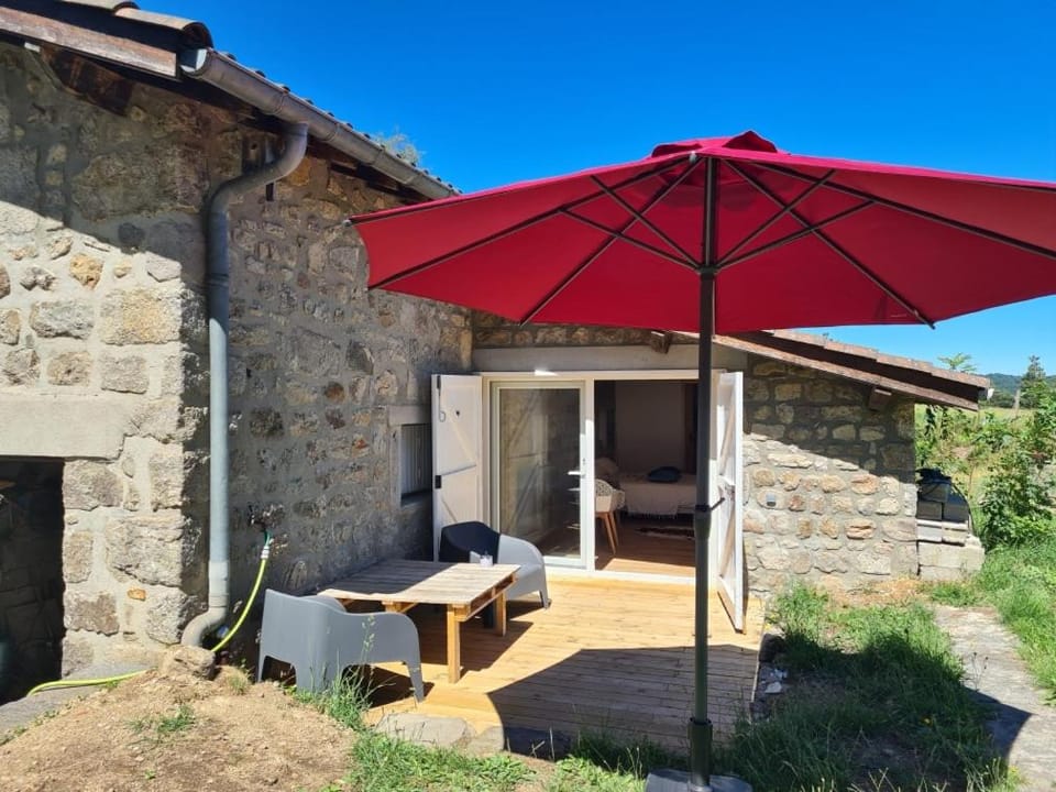 Patio, Internal: Not applicable to any particular room