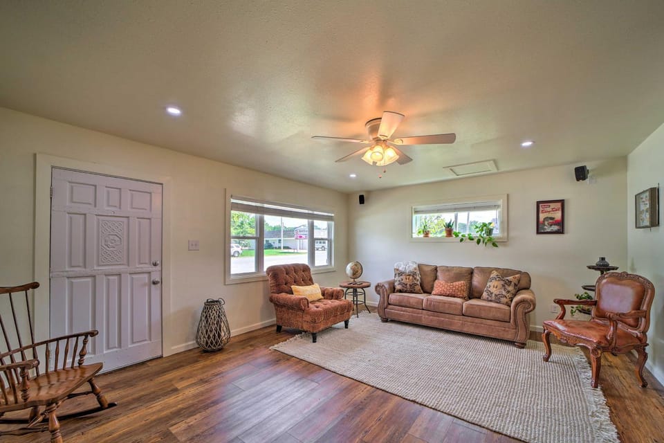 Walk to Lake Historic Disney Home House in Lake O The Cherokees