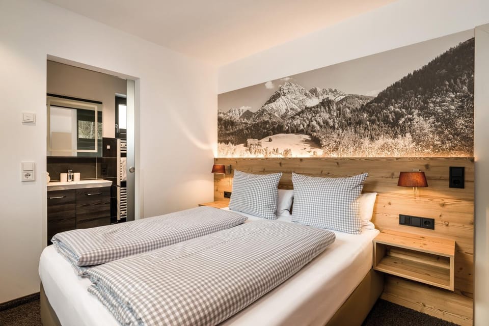 Bathroom, Bedroom