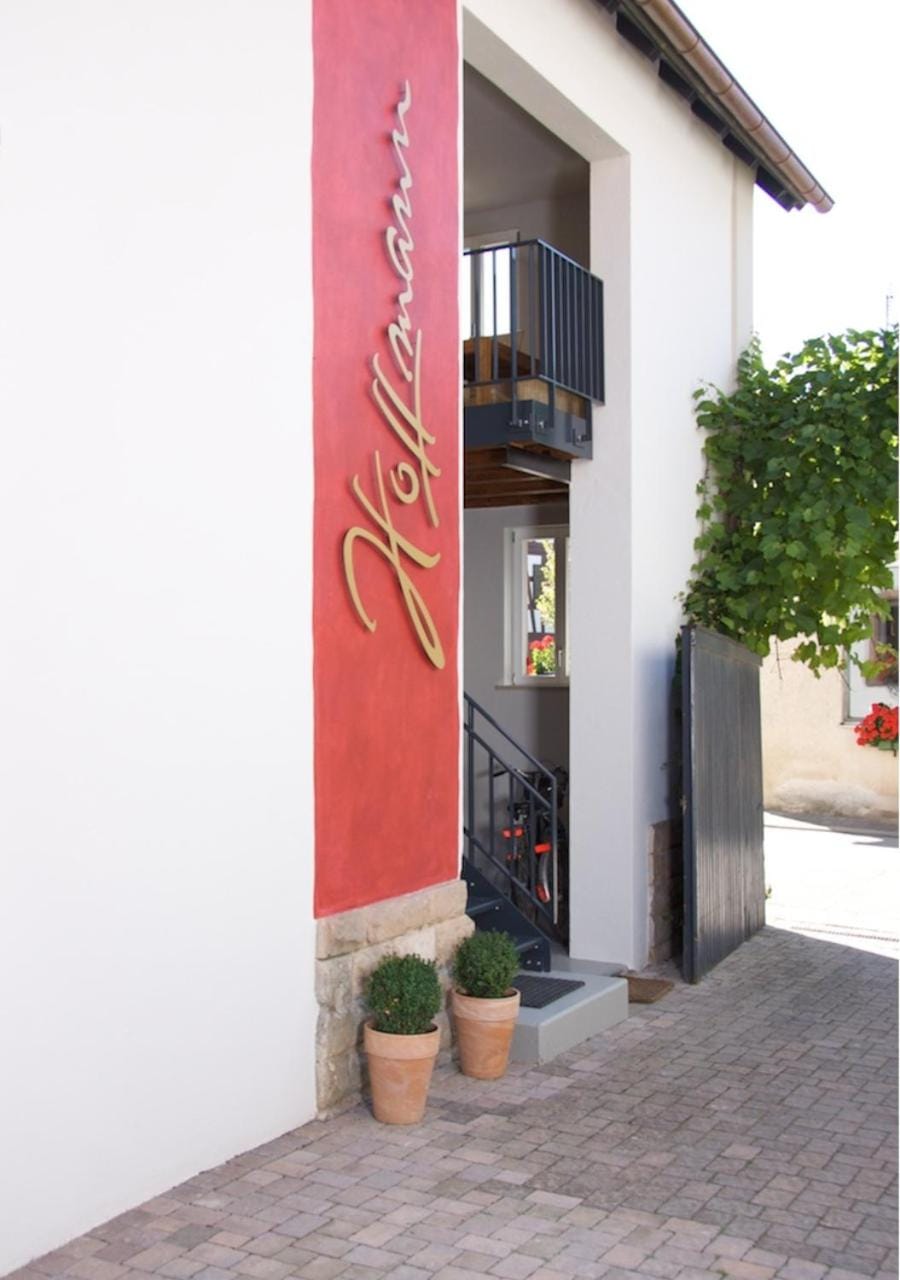 Property building, Facade/entrance, Property logo or sign