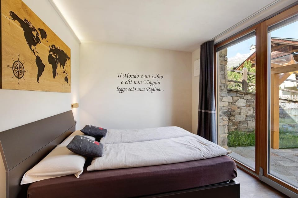 Property building, Living room, Bedroom