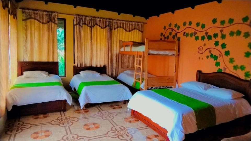 Las Orquídeas Runtun Lodge Bed and Breakfast in Tungurahua, Ecuador