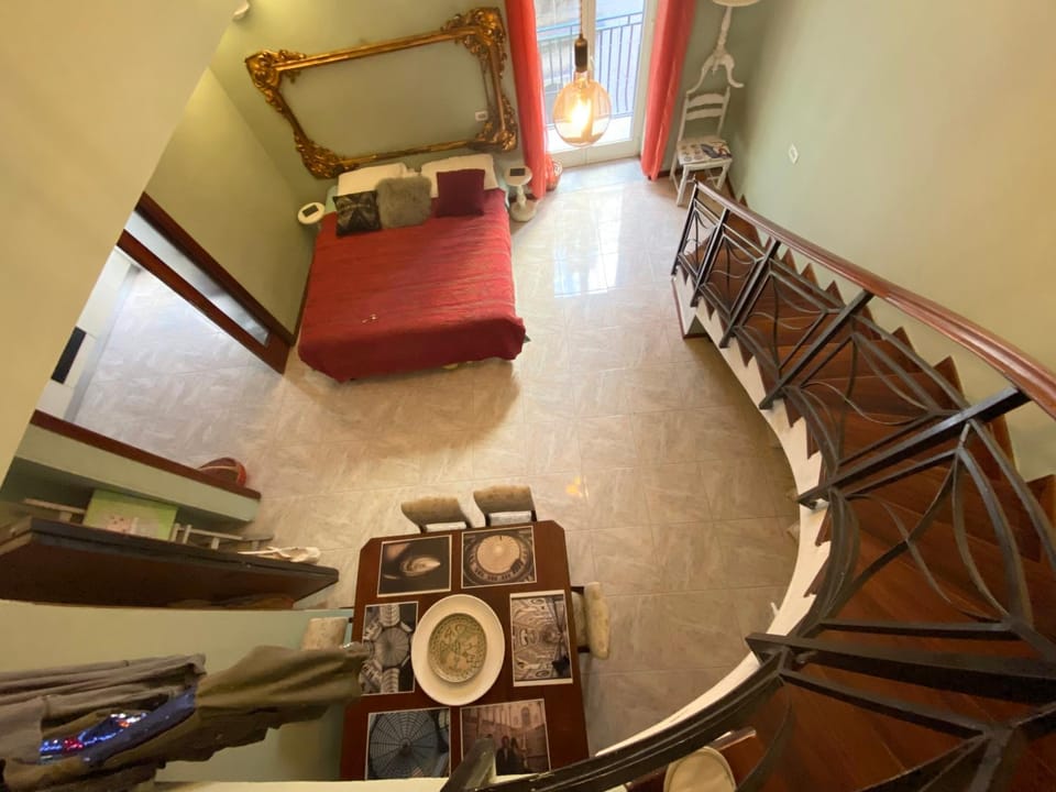 Casa Gioia, tra Palazzo Reale,Lungomare e Monte Echia Apartment in Naples